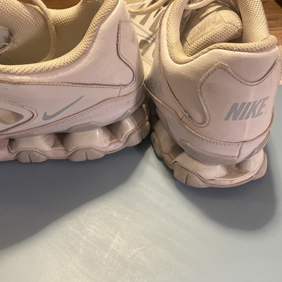 Mens white Nike REAX Training athletic shoes - Picture 5 of 5